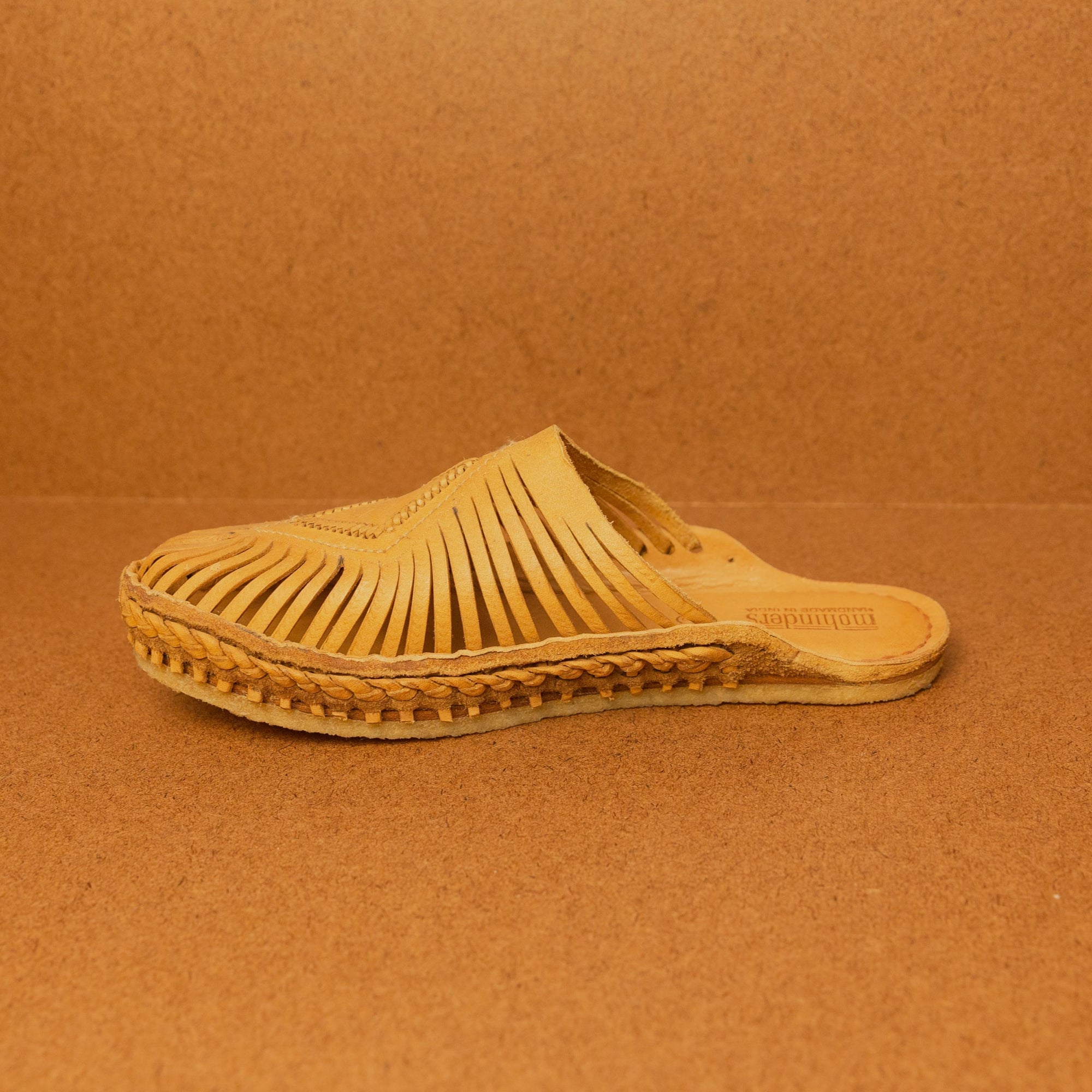 Mohinders Men's Diamond City Slippers in Honey