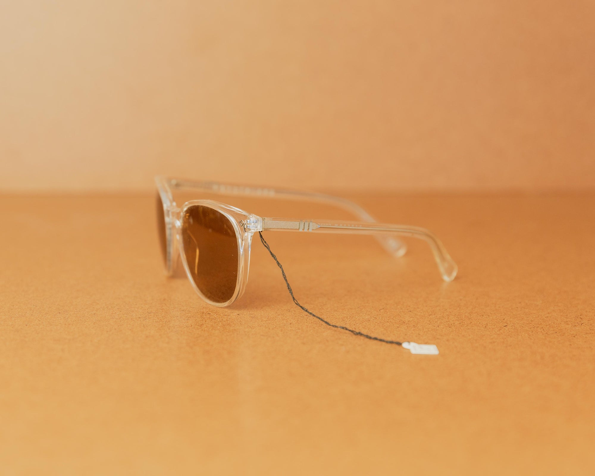 Wonderland Barstow Sunglasses in Clear Glass/Bronze