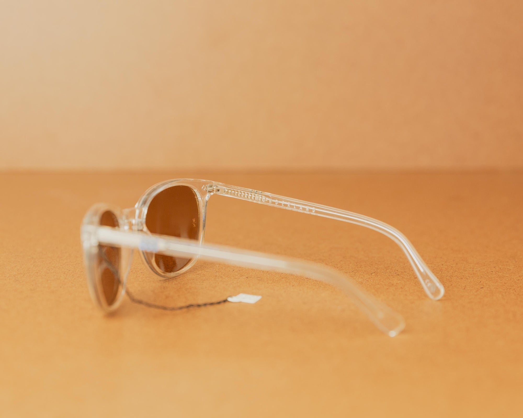 Wonderland Barstow Sunglasses in Clear Glass/Bronze