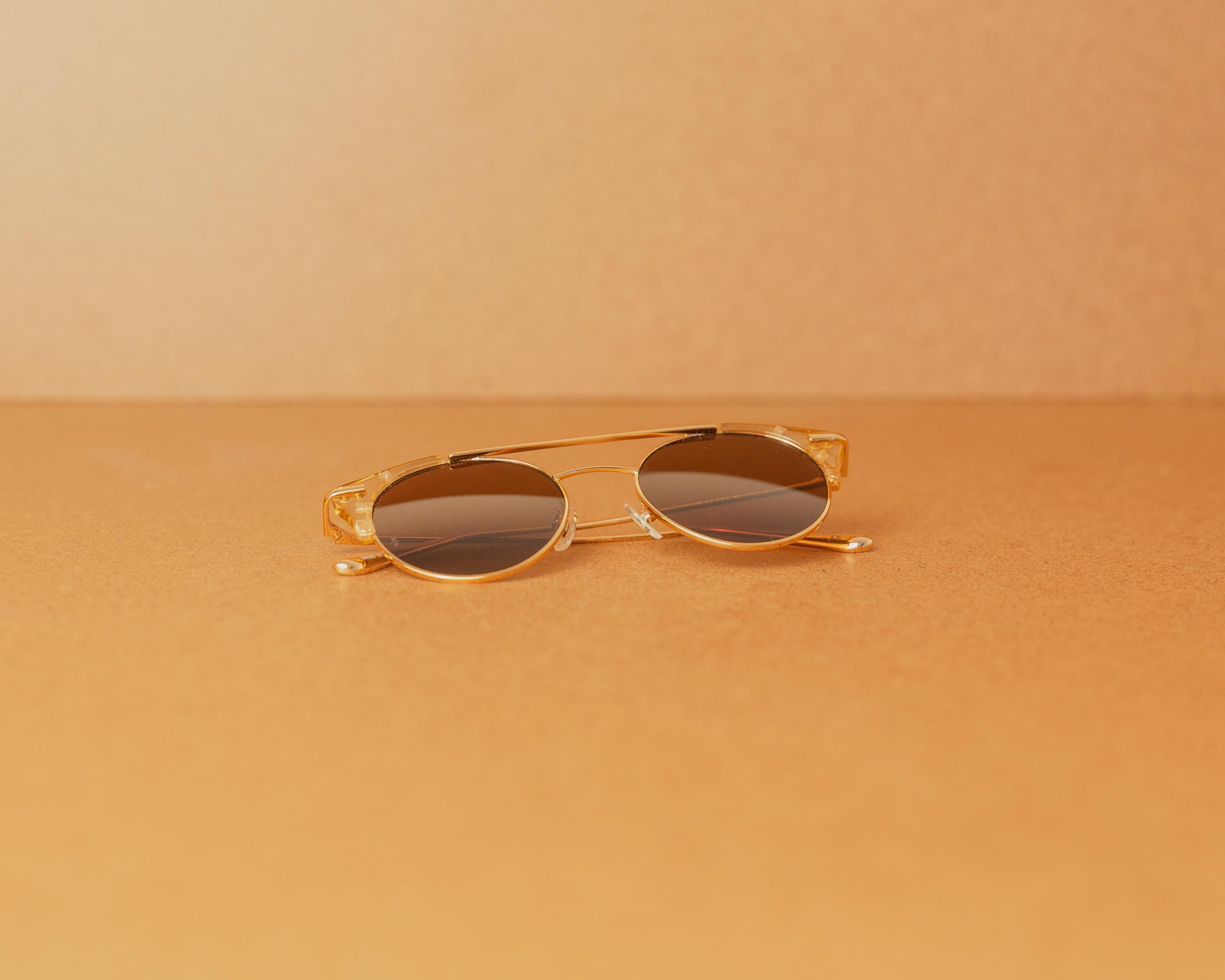 Wonderland Rialto Sunglasses in Clear Beach Glass/Bronze