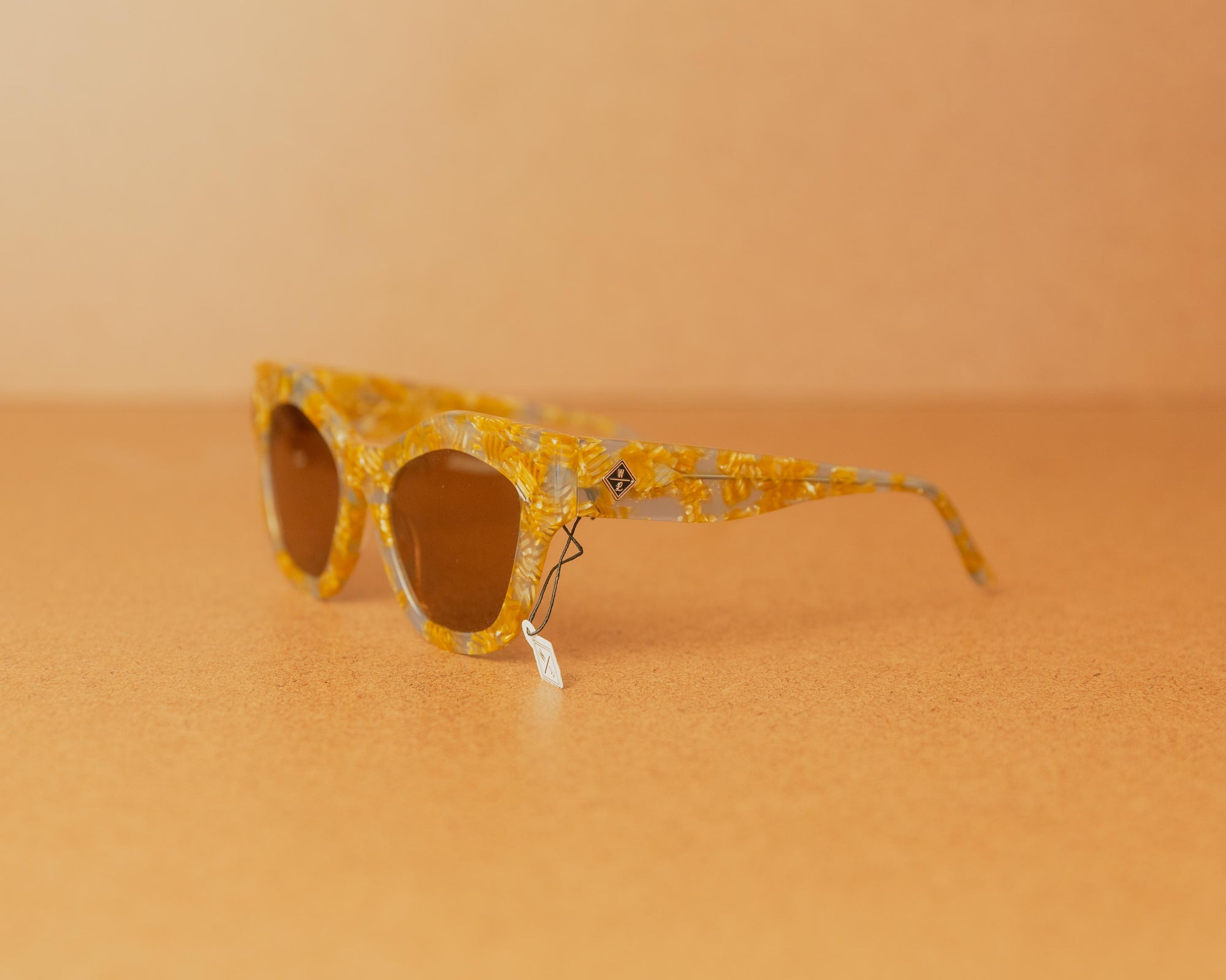 Wonderland ZZYZX Sunglasses in Blue/Gold