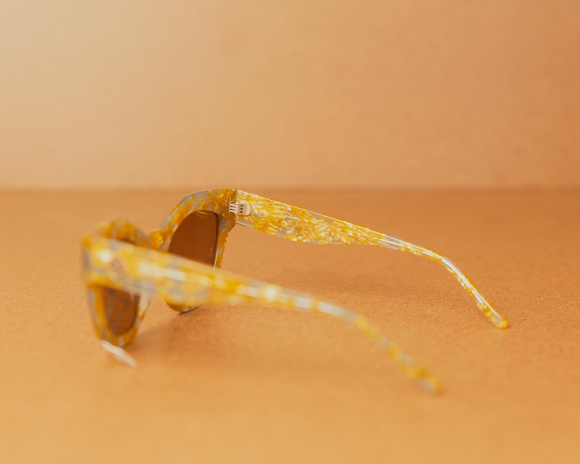 Wonderland ZZYZX Sunglasses in Blue/Gold