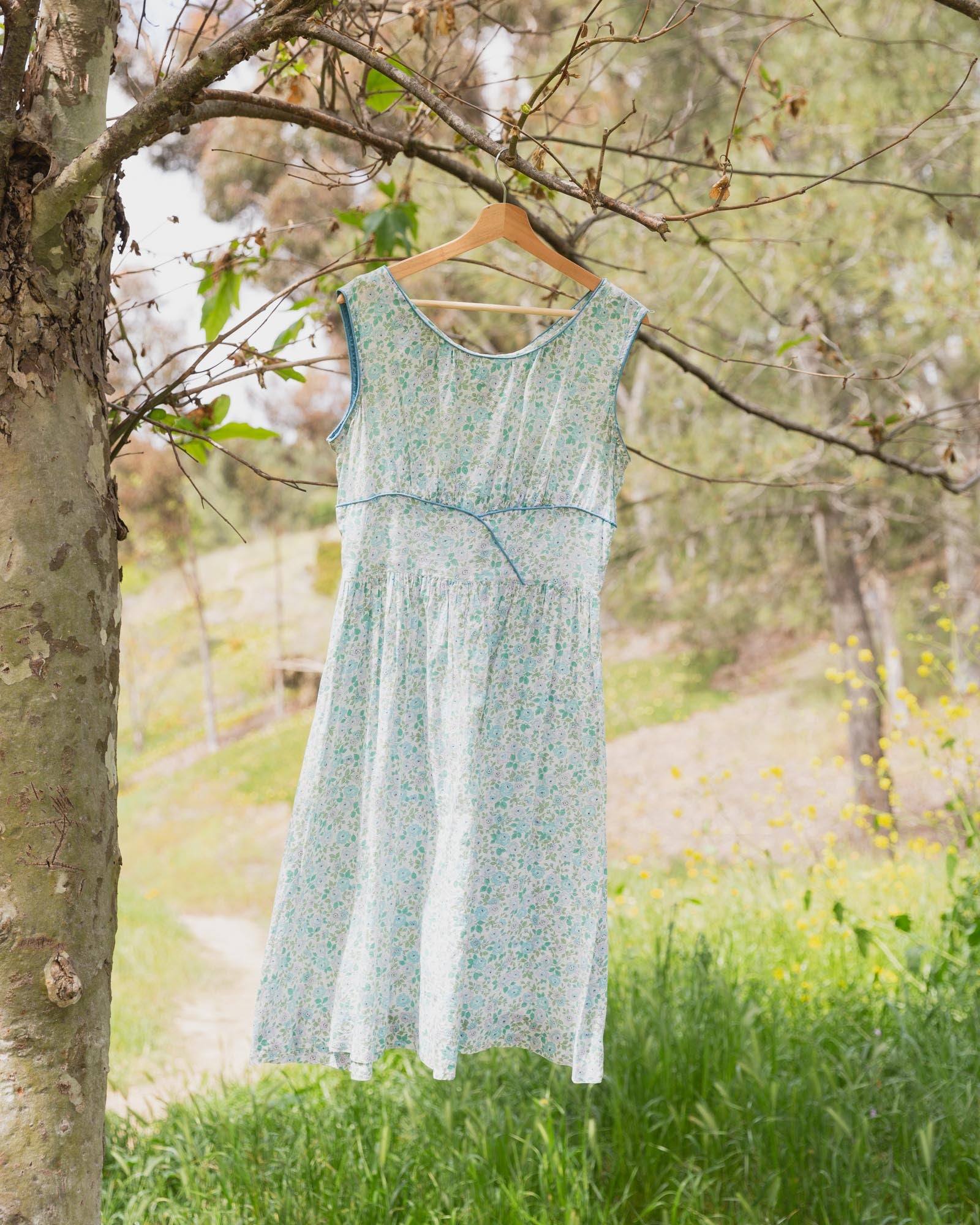 Vintage Blue Floral Sleeveless Dress