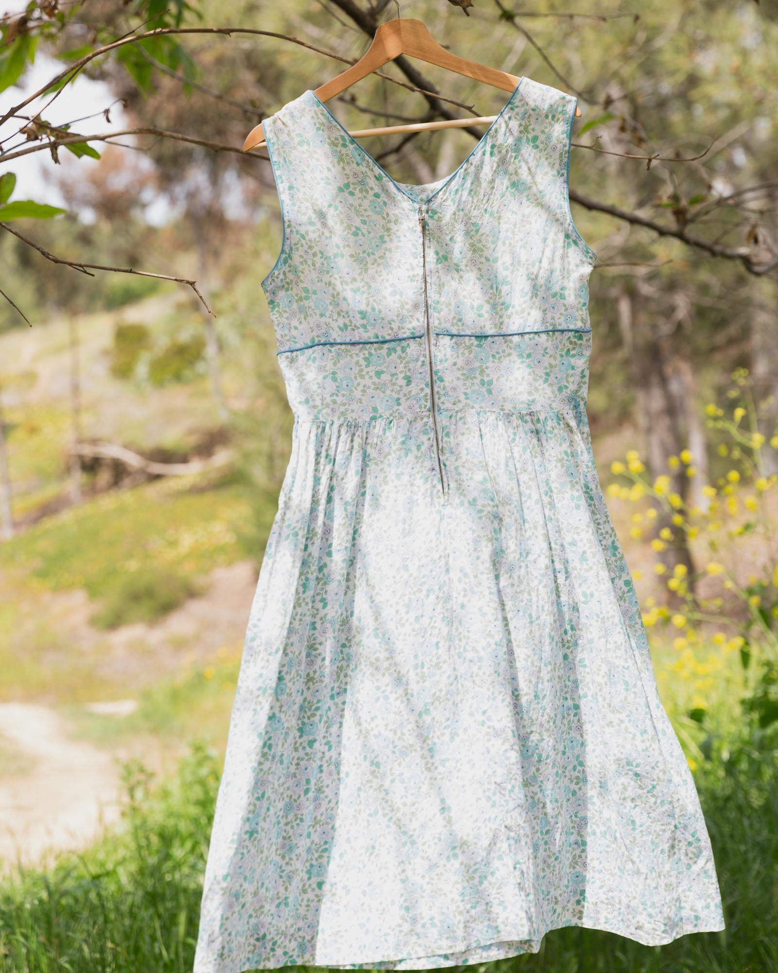 Vintage Blue Floral Sleeveless Dress