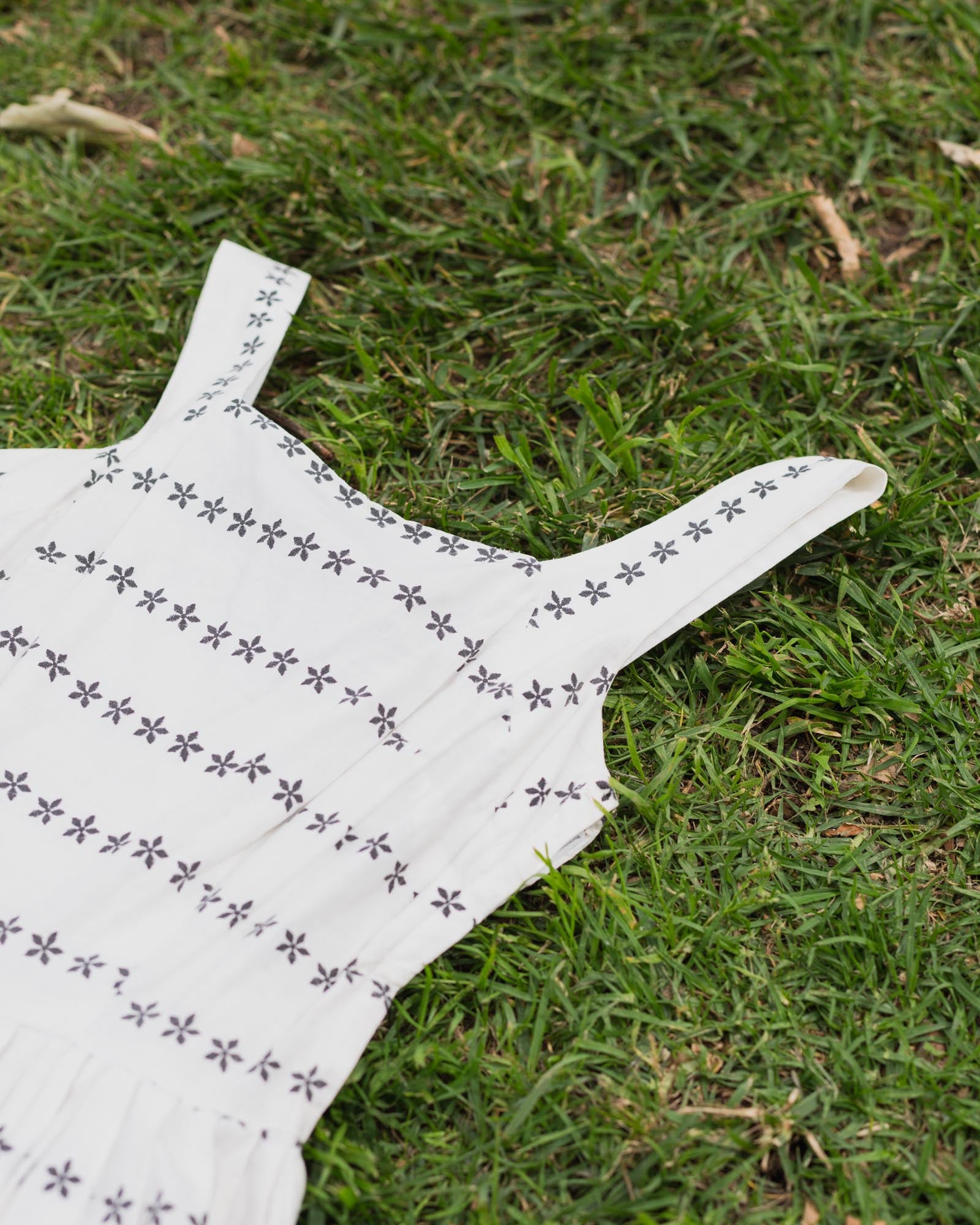Vintage White & Gray Eyelet Dress