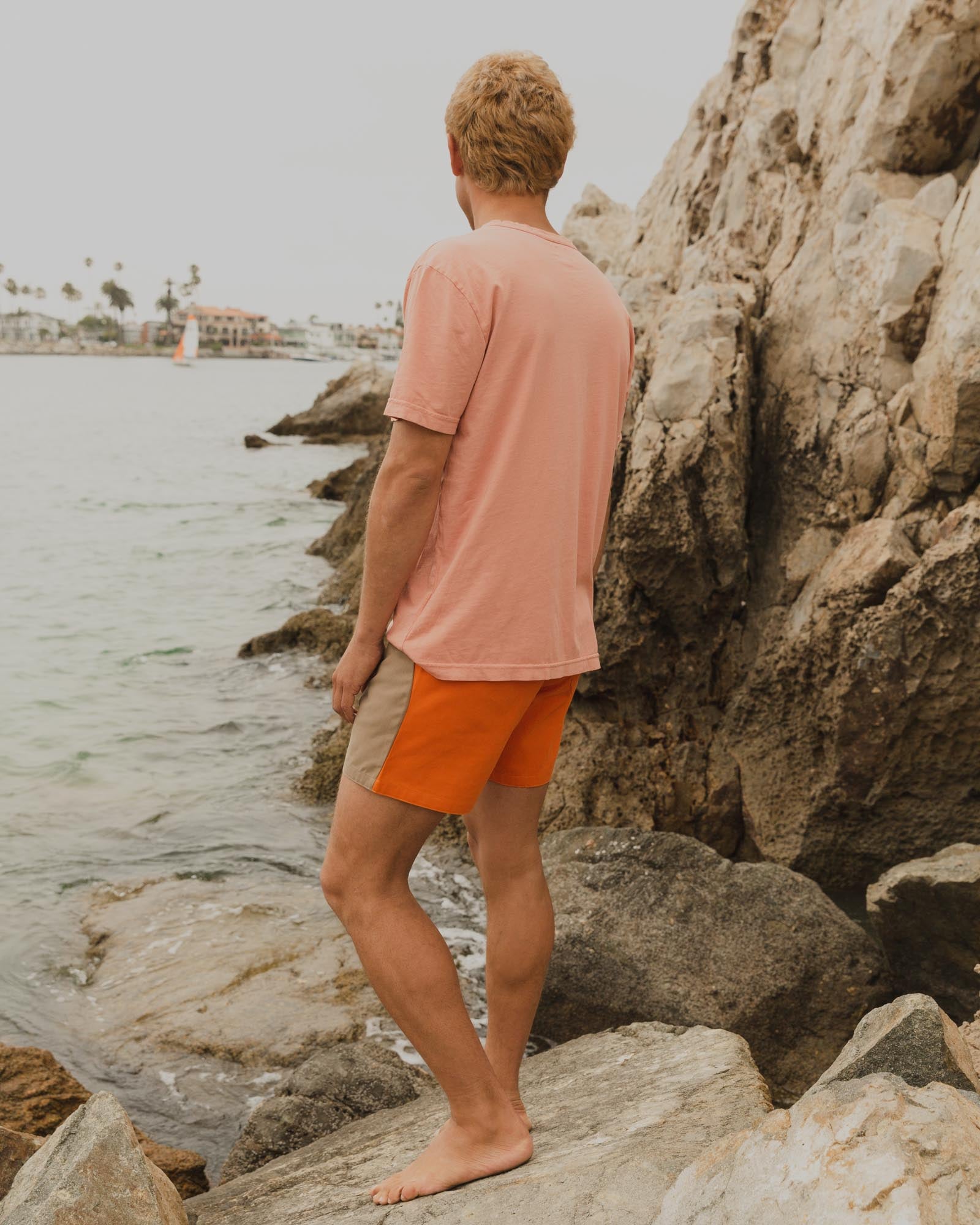 Gato Heroi ~ Casual Tee in Coral