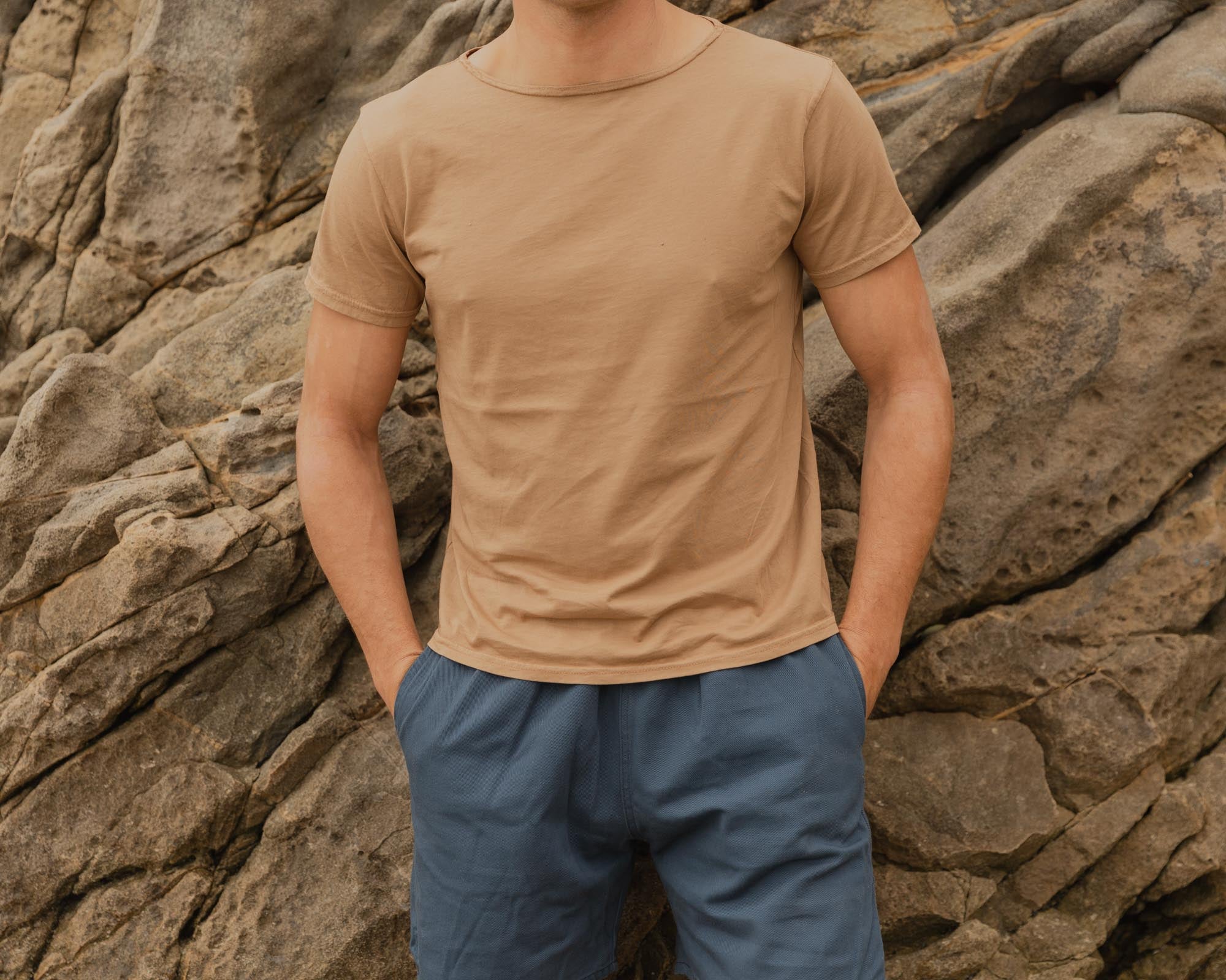Gato Heroi ~ Boat Neck Tee in Tobacco