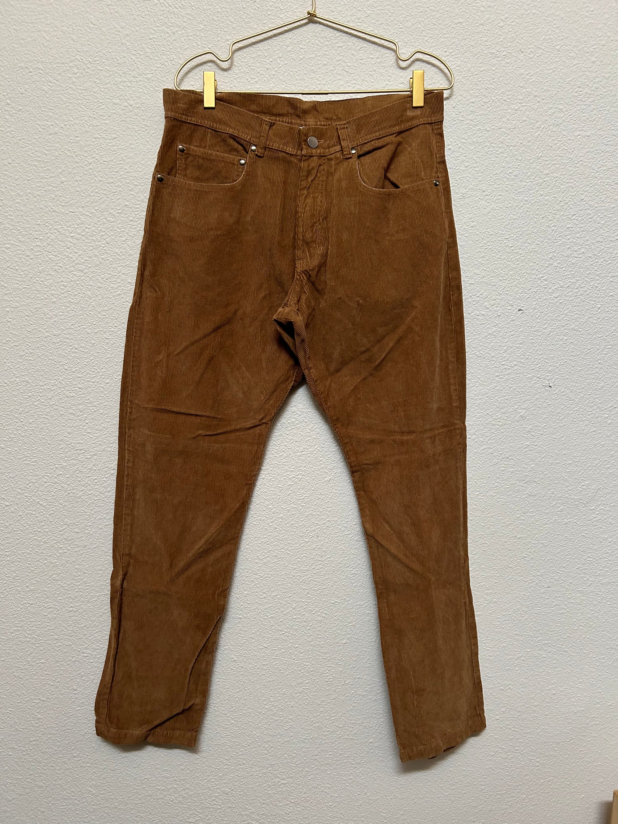 Yoint Cord Pants in Brown