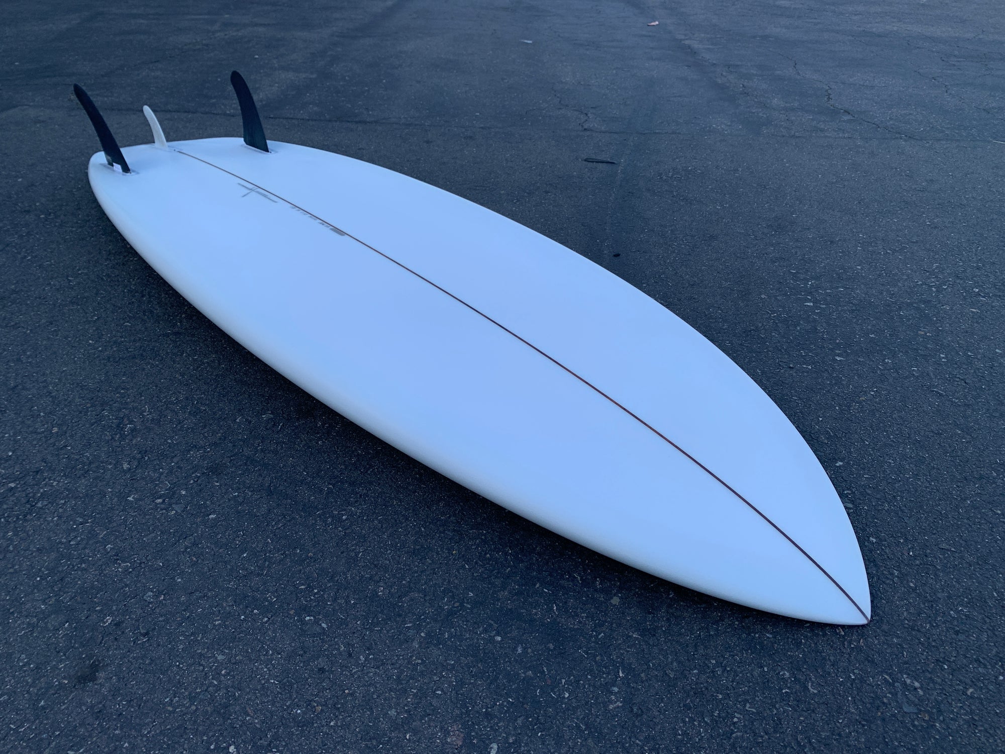 5&#39;8&quot; Son of Cobra Round Pin Twin + 1