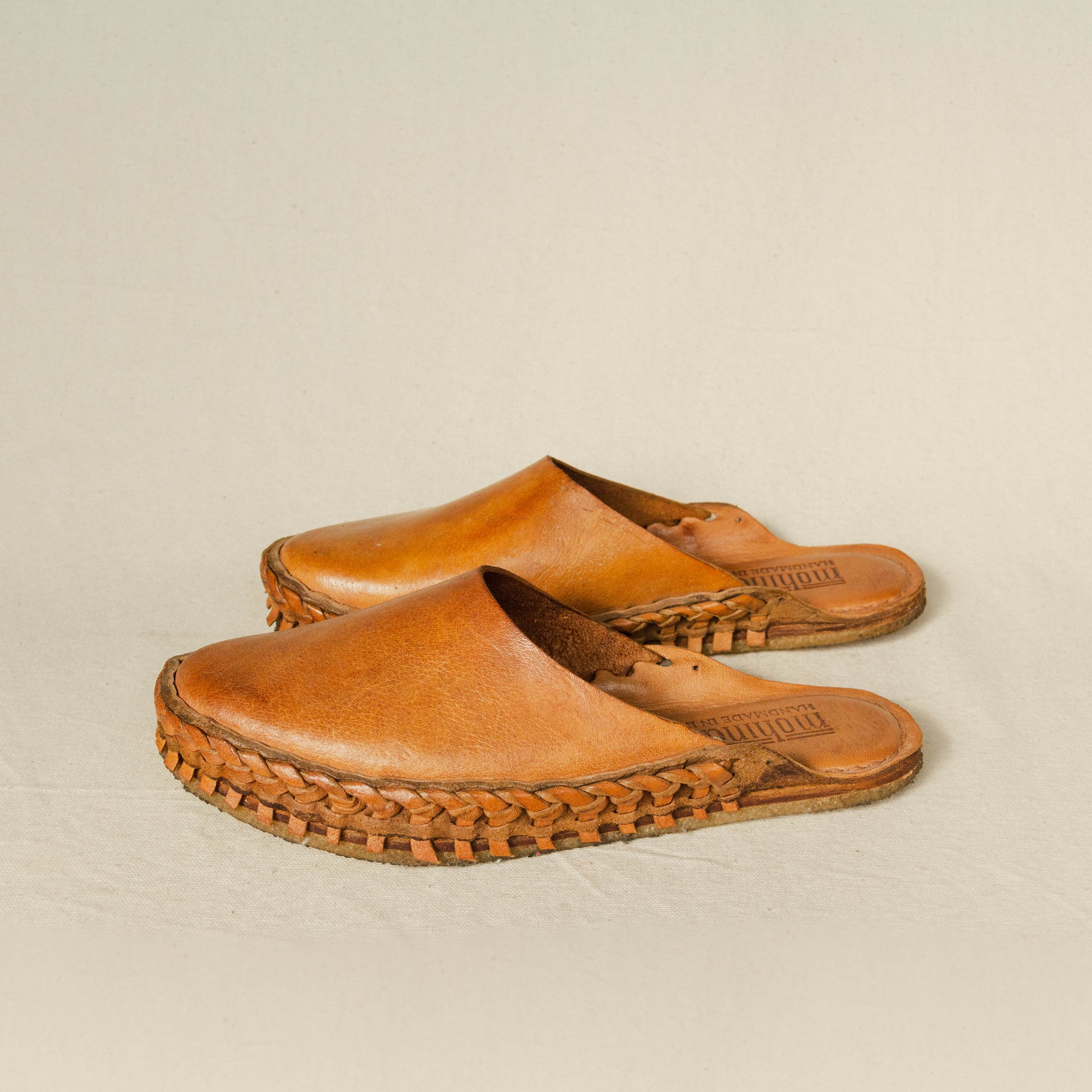 Mohinders Women's Heritage Solid Slides in Honey