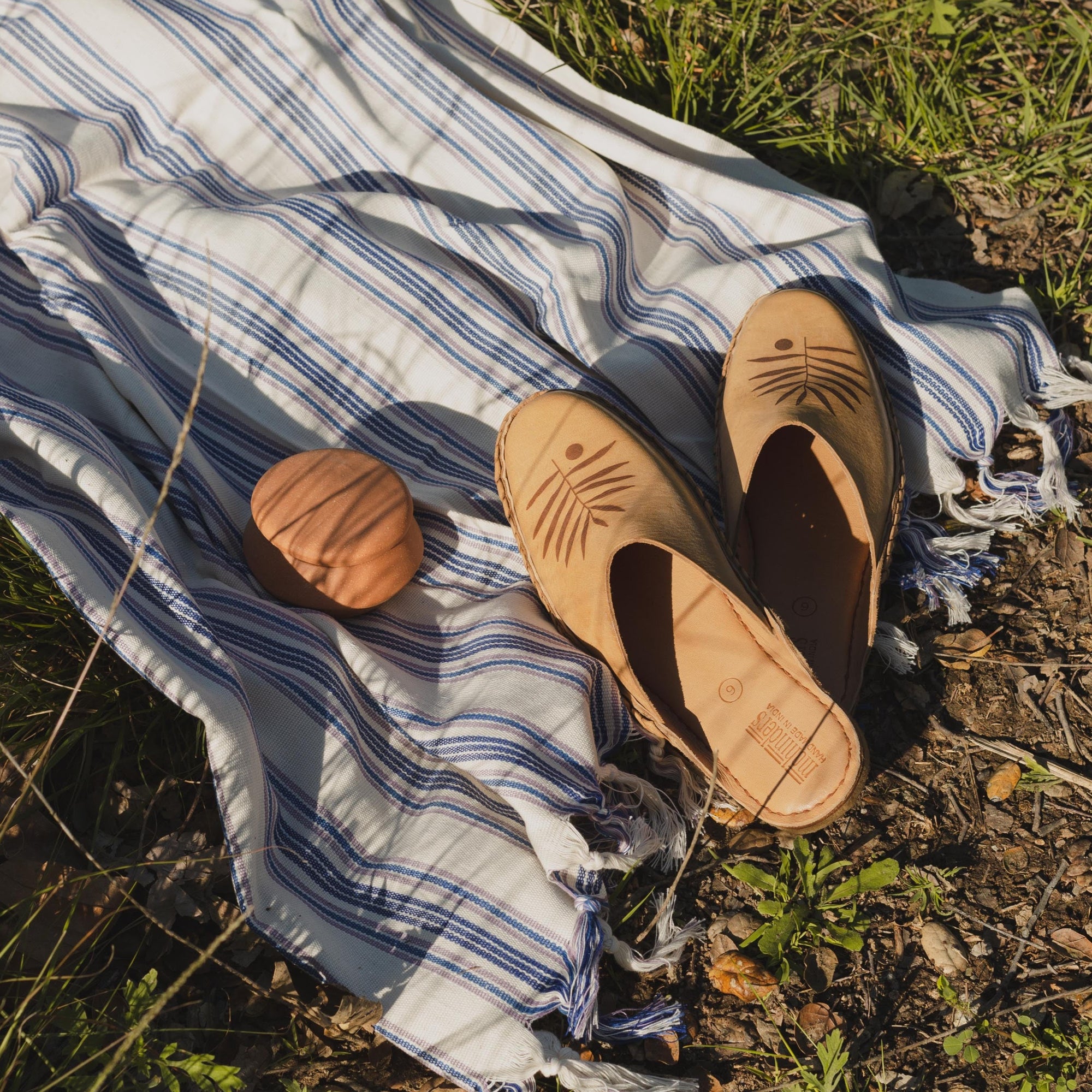 Mohinders Men's "The Simplest of Things" City Slippers in Honey