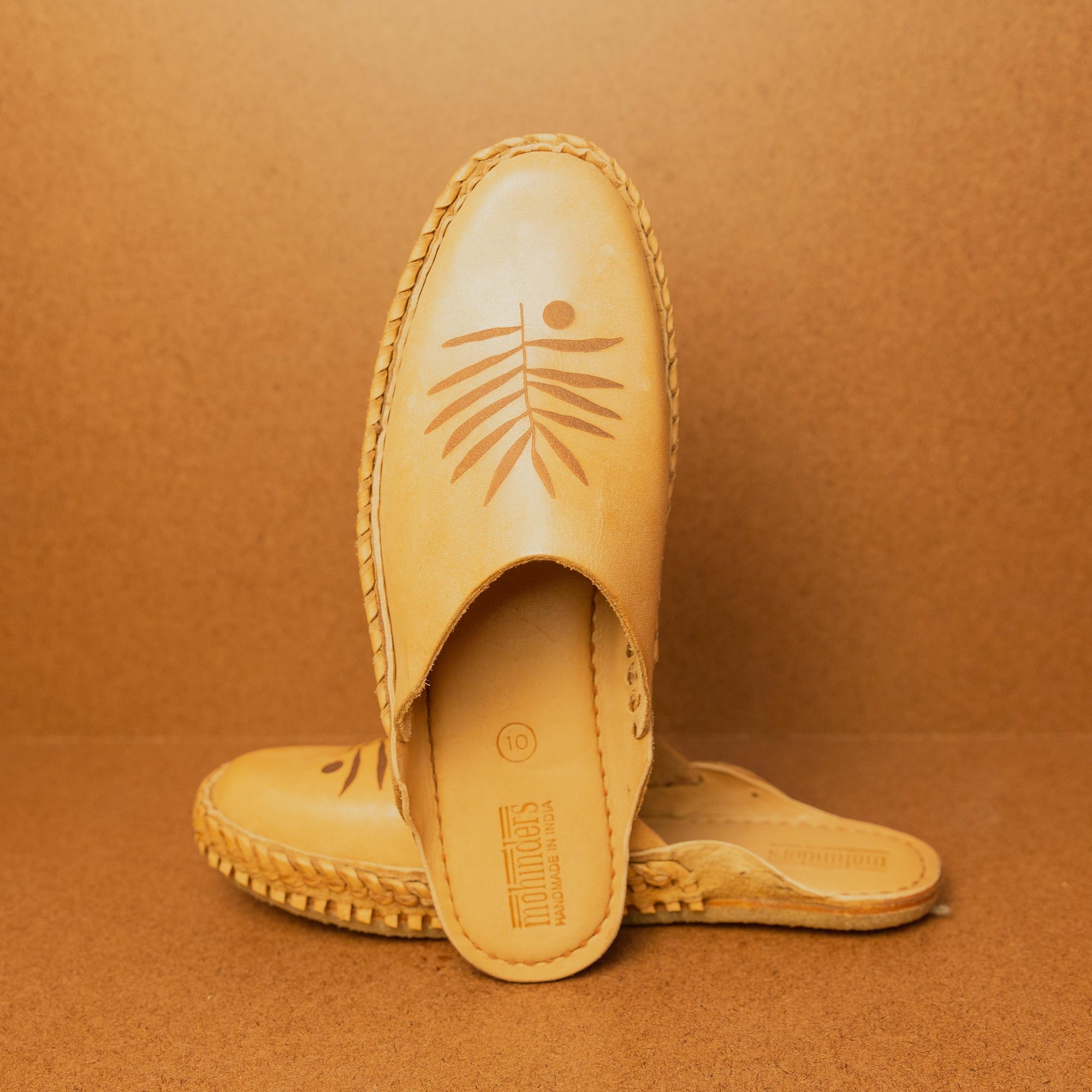 Mohinders Men&#39;s &quot;The Simplest of Things&quot; City Slippers in Honey