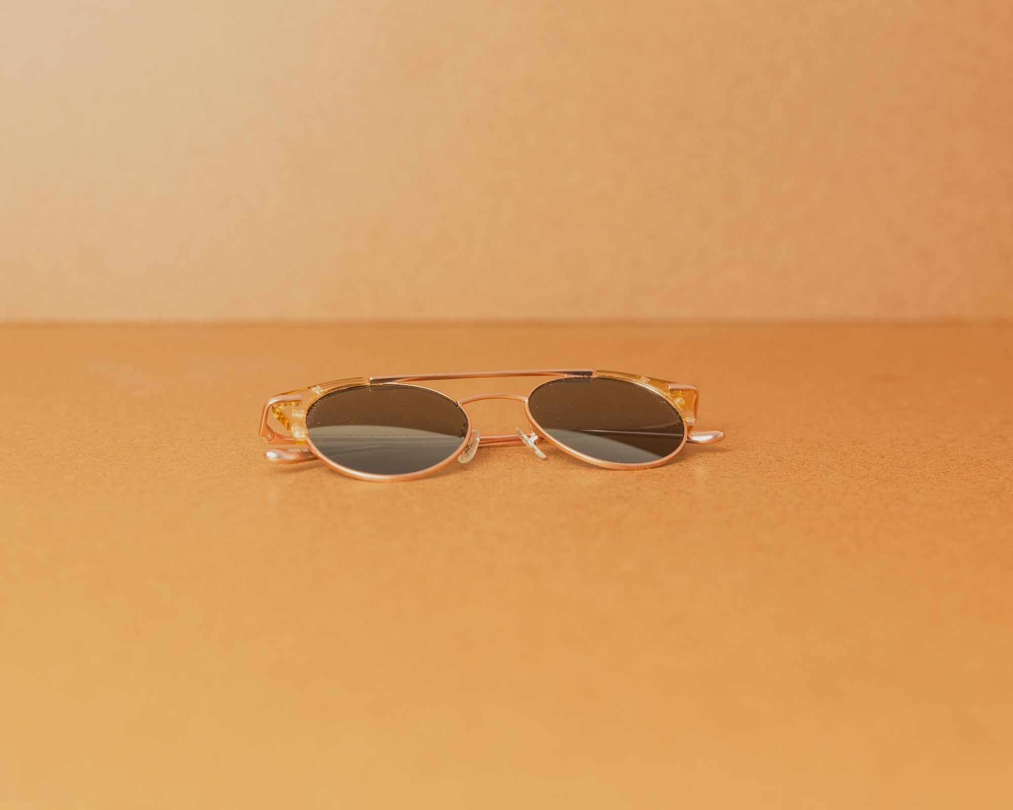 Wonderland Rialto Sunglasses in Clear Beach Glass/Green