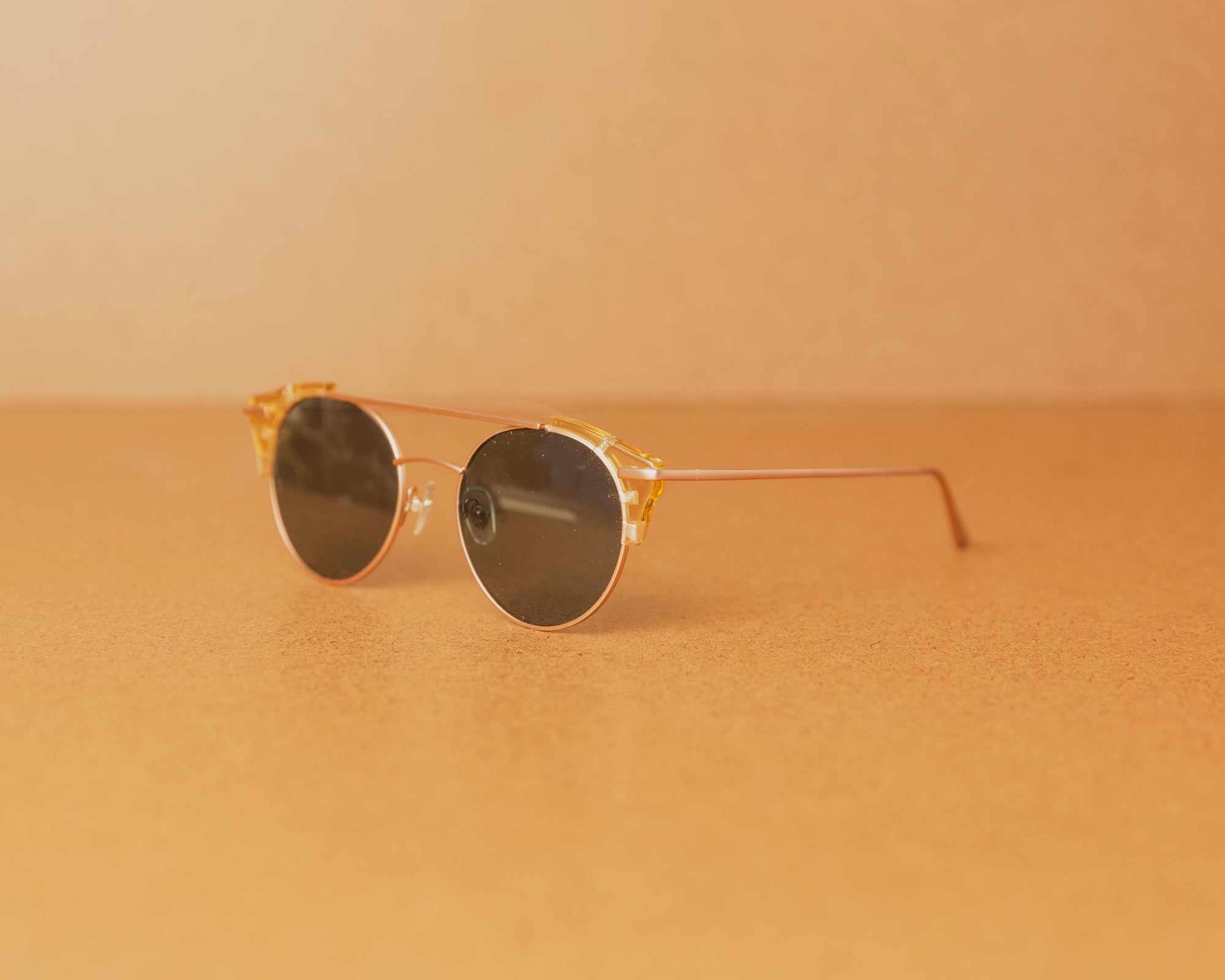 Wonderland Rialto Sunglasses in Clear Beach Glass/Green