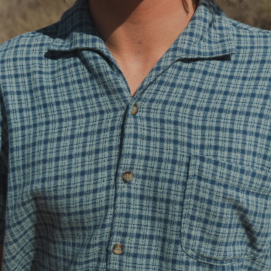 Mens Blue Plaid Button-Up Shirt with Collar