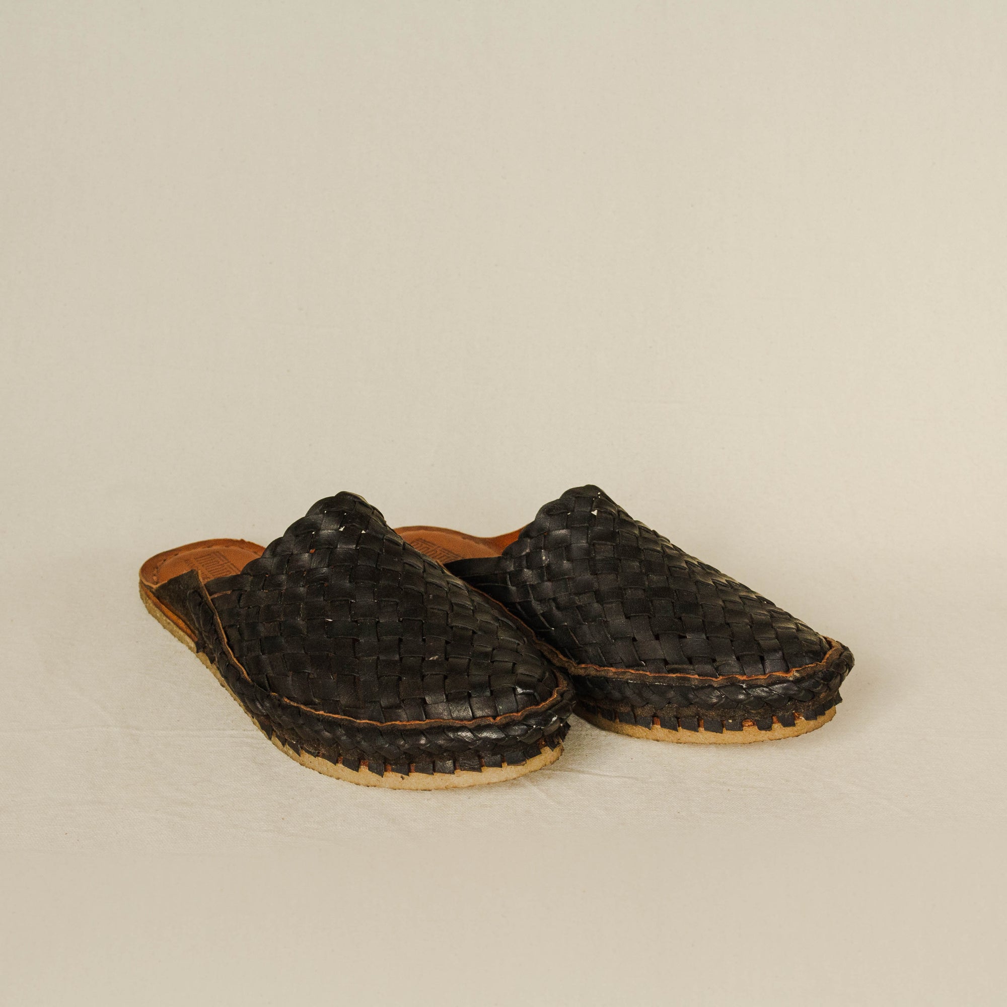 Mohinders Women&#39;s Woven Slides in Charcoal
